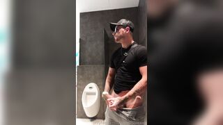 Busting my nut out in the open in a public bathroom in Madrid