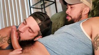 Morning Blowjob In Florida - Gay Porn Video