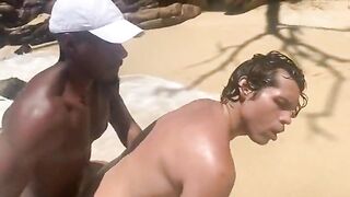 Beach Sex - Rhyheim fucks Alejandro - Gay Porn