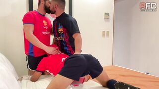 Soccer threesome - Gay Porn