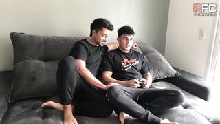 If you lose you must suck me - Gay Porn Video